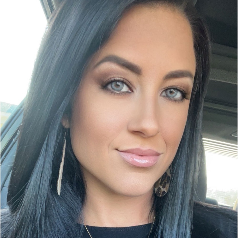 Meet your Posher, Jeanie